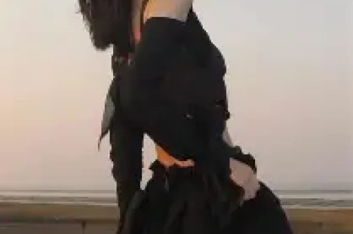 咎由自取！继偷税被扒后网红白冰又被官媒痛批亲手毁掉了前程